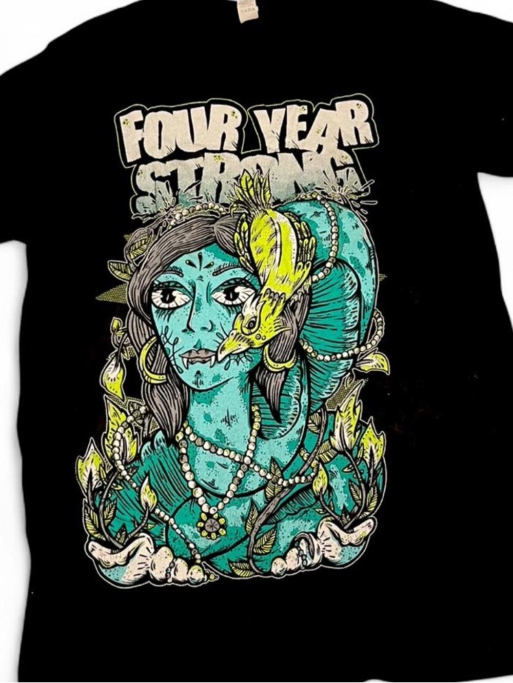 Four Years Strong Vampire Bride Short Sleeve Graphic Tee Size M